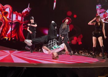 霹靂舞世界冠軍 Bboy NANA + 新時代顛覆系女團 babyMINT 粼粼舞力全開 為羅志祥演唱會暖場