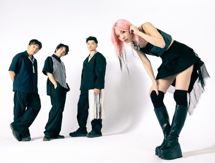 甜約翰Mandark(設計師 : JENN LEE)  浚瑋、罐頭、小J (設計師 : oqLiq)