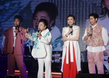 楊惠絜生日開唱 白冰冰到場相挺 爸爸 妹妹輪番上台合唱