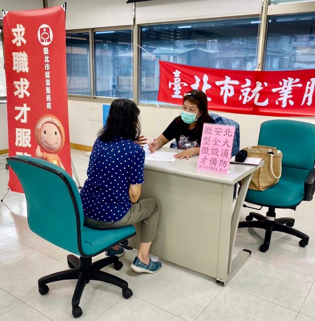 ae96a32e b1ed 4a1d 9713 a0a783db900c