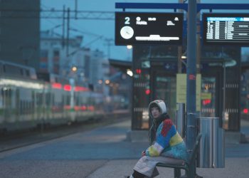 黃路梓茵Lulu《列車人生》首集旅人闖芬蘭 零下20度跳冰湖悟人生
