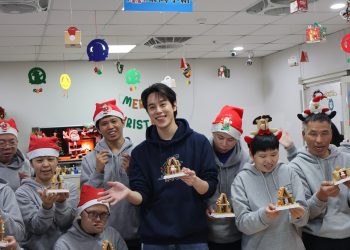 DJ歌手 MAI 孫麥傑化身最帥聖誕老人 陪憨兒過節