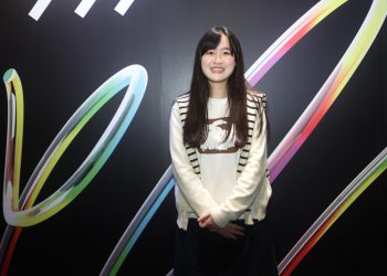 獲國際女性影展雙獎肯定《萬歲家庭》自揭童年創傷記憶裂隙