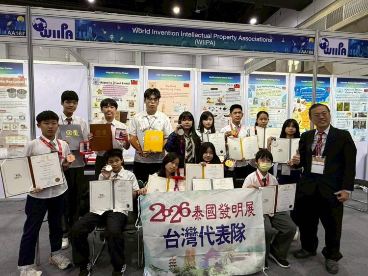 桃園會稽國中心發明社 曼谷國際展再創輝煌勇奪2金4銀2銅