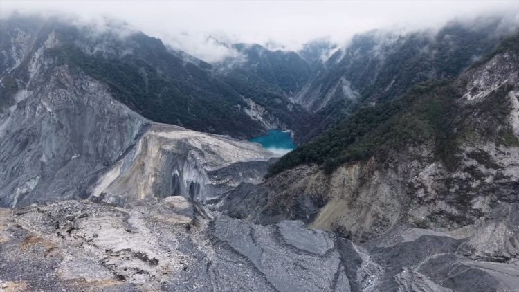 公視新聞部《我們的島》再探馬太鞍溪堰塞湖　直擊地形地貌劇變現場