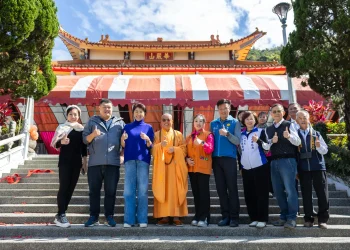 國姓鄉清德寺歲末聯歡盛會　祥獅獻瑞迎新春　春聯墨寶傳祝福