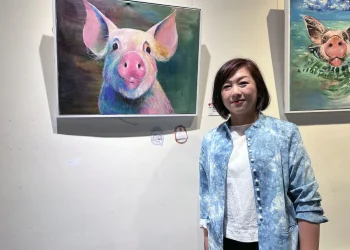 用畫筆傾聽毛孩心聲！　郭曉君「我的畫，毛孩的話」港藝溫暖登場