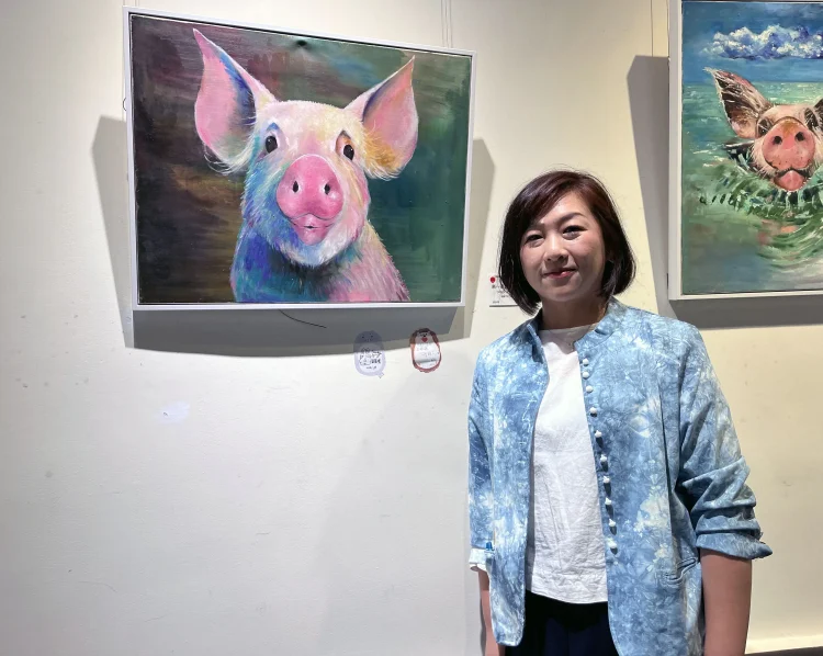 用畫筆傾聽毛孩心聲! 郭曉君「我的畫,毛孩的話」港藝溫暖登場