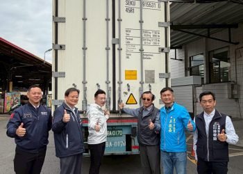 台中優質椪柑外銷封櫃啟運　600公噸挺進多國市場