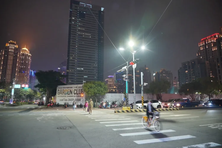 台中LED節能路燈汰換計畫 成功註冊碳權成全國首例