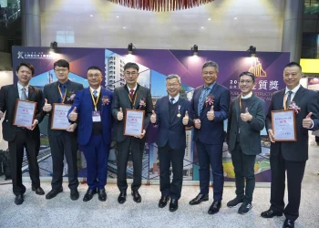 台中埤豐橋改建工程奪公共工程金質獎　陳大田獲頒專業獎章