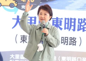 大里公墓華麗轉型！中市府斥資逾5千萬打造仁化、仁德里活動中心　盧：獻給里民的新春禮物　