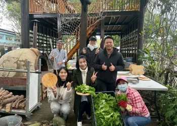 泥土與AI的溫柔對話 桃園市中興國小親師生共築科技農園夢