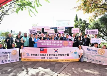 扶輪社捐贈骨密檢測儀　彰化縣擴大社區巡迴篩檢守護骨骼健康