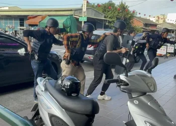 員林警銀行防搶演練「馬到成功,馬前失蹄」!