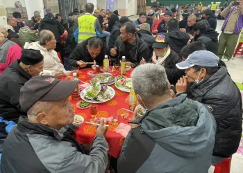 三重紳士協會歲末關懷餐會　鼓勵街友努力迎接新未來