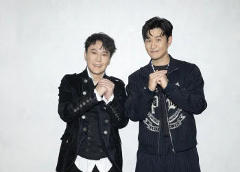 張信哲v.s.周興哲睽違多年的「雙哲會」重現　合體拜早年