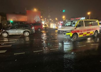 冬山鄉休旅車未禮讓救護車2車相撞　5人受傷