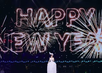 在歌聲裡道別與重生　楊丞琳跨年夜完成出道25年的心願