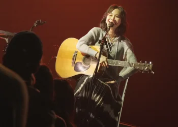 鄭宜農個唱變私密心事分享 狂丟笑話顛覆文青形象