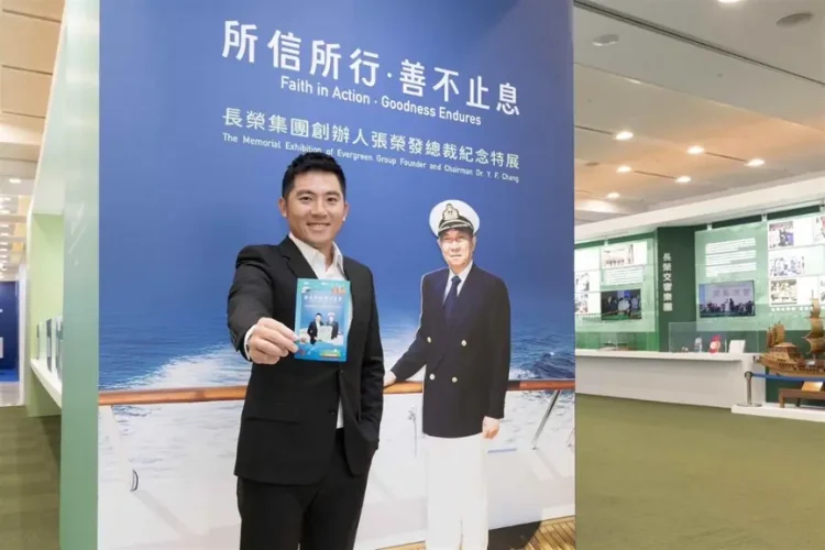 張榮發辭世十周年 親筆手稿、等身蠟像首度曝光