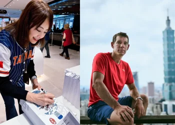 Alex Honnold 征服台北 101!粉絲巧遇賈永婕驚喜獲簽名 限定梅酒成「最神紀念」