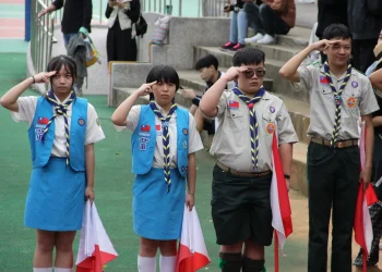 一名高中生立志當刑警；作文題目「我的志願」是否還有重量！