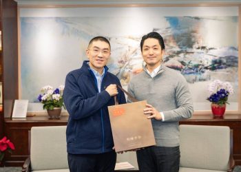 謝國樑赴北市請益　宣布基隆國中小午餐全免