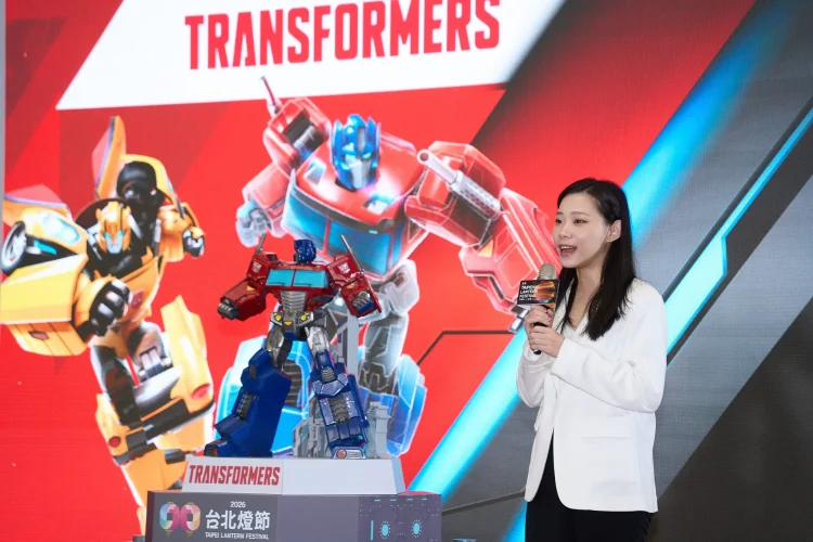 台北燈節首創「雙展區、雙IP」　10公尺高柯博文主燈震撼花博