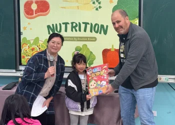 推動國際教育　嘉市「Fit and Fun英語營」結業　學生情境中自信開口