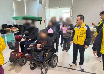 歲末送暖情更濃 竹山鎮公所攜手慈善團體關懷弱勢