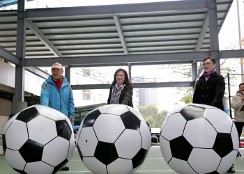 基隆足球冬令營人數超預期　副市長邱佩琳開球揭序幕