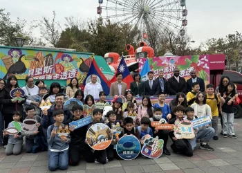 中美洲友邦美食巡迴首站進兒童樂園　用街頭小吃拉近文化距離