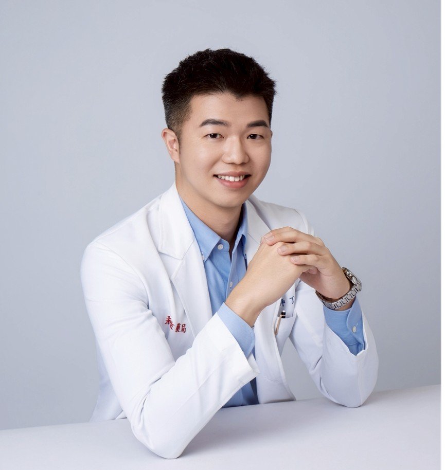 【白袍忙甚麼？EP4】用專業與溫度打造社區最值得信賴的健康站！