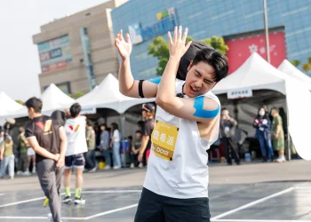 鹿希派開戰許明杰　力拼最強星二代