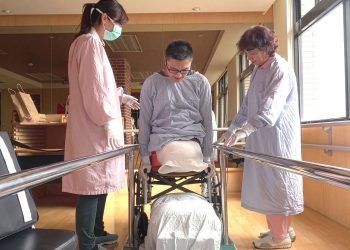 臺南0206地震十年回望 蔡坤洲導演攜生命鬥士洪家益重現生命軌跡