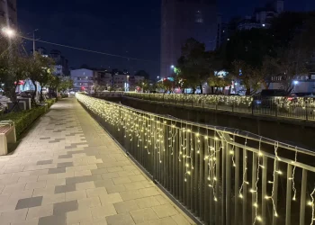 越夜越美麗！　梅川1.7公里「星光水岸」點亮北區夜色新風景