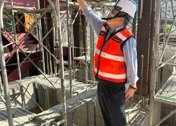 溫暖出擊守護「城市勇者」！　中市府主動擴大稽查營建工地職安 盧市長曝心意