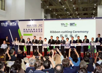 連19季奪四冠！　盧市長任內經濟指標全國第一　會展經濟成中台灣成長引擎