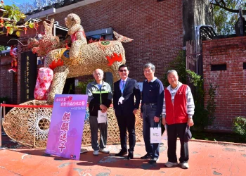 「鳳飛飛歌聲來做客！」　飛上東勢迎新歲　鳳棲山城展幸福