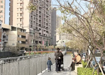 梅川沿岸梅花盛開！　中市推動人本改善 串聯市區賞花更安全舒適