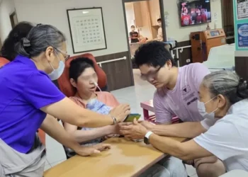 阿宏母子3人安置各機構　七星社福中心協助線上團圓享年節天倫之樂