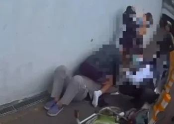 70歲老夫妻遭毆滿臉血　男大生見義勇為出手壓制暴力男