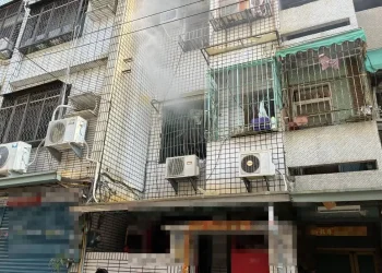 高雄民宅瓦斯氣爆 男子全身8成燒燙傷送醫