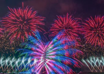 3月3日震撼開燈　2026台灣燈會10分鐘1.7萬發煙火　點亮嘉義夜空