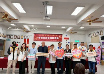 投縣府攜手北市申倫基金會關懷弱勢　發放春節慰助金