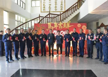 彰化縣議會議長謝典霖親蒞田中分局　慰勉賽車節及春節維安辛勞