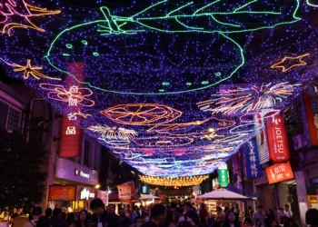 萬盞燈籠點亮太平老街　斗六燈海節熱鬧登場