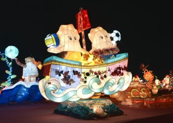 「2026台灣燈會在嘉義」全國花燈競賽成績揭曉！東石國小「蚵寶」奪燈王