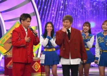 《週末最強大》胡瓜嬌羞咬手指嘎一角  現場吐一片